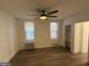 4937 Walnut St in Philadelphia, PA - Building Photo - Building Photo