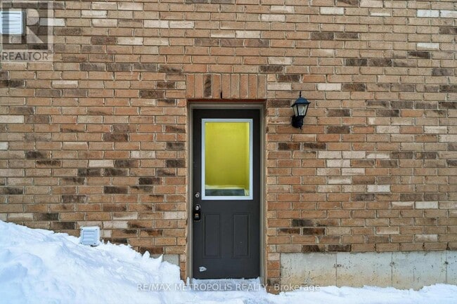 property at 3007 Sierra Dr