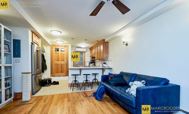 7 Phillips St, Unit A in Boston, MA - Building Photo - Building Photo