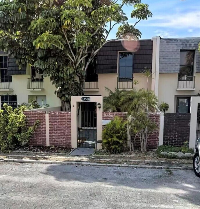 13506 NE 20th Ct in North Miami, FL - Building Photo