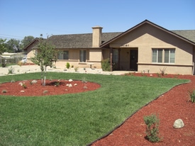 16180 Washington St in Riverside, CA - Building Photo