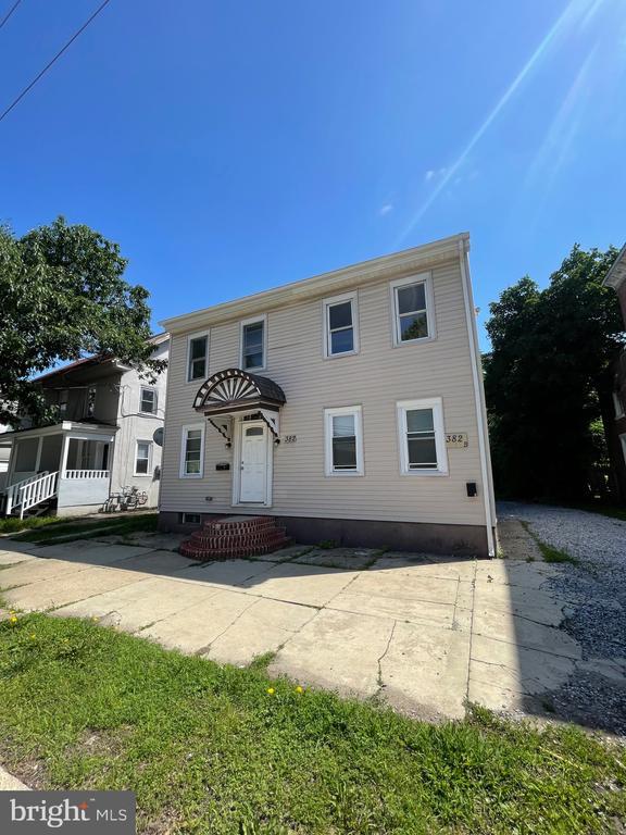 property at 115-1/2 E Broadway