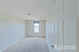 6024 New Town Dr in St. Charles, MO - Building Photo - Building Photo