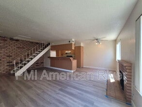 2843 Norcade Cir in Sacramento, CA - Building Photo - Building Photo