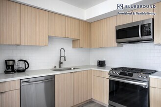 11701 Gateway Blvd in Los Angeles, CA - Building Photo - Building Photo