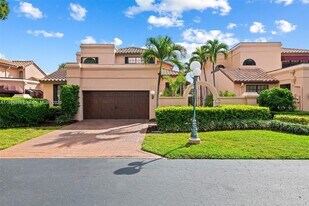 718 Deer Creek Via Verona in Deerfield Beach, FL - Building Photo