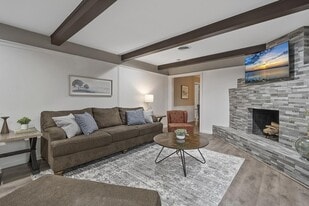 2121 Canton Dr in Fort Worth, TX - Building Photo