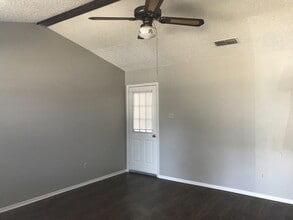 146 Jester Cir in Longview, TX - Building Photo - Building Photo