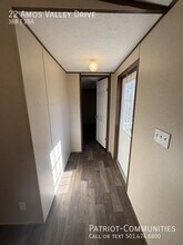 22 Amos Valley Dr in Springfield, IL - Building Photo - Building Photo