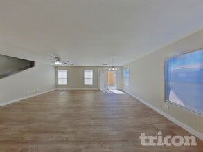 1251 Golden Apple St in Las Vegas, NV - Foto de edificio - Building Photo