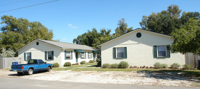 6908-6910 S Macdill Ave in Tampa, FL - Building Photo - Building Photo