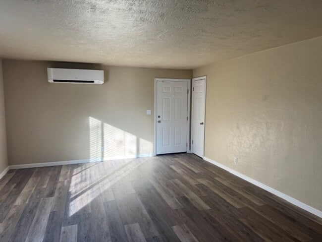 524 Marie St in Medford, OR - Building Photo - Building Photo