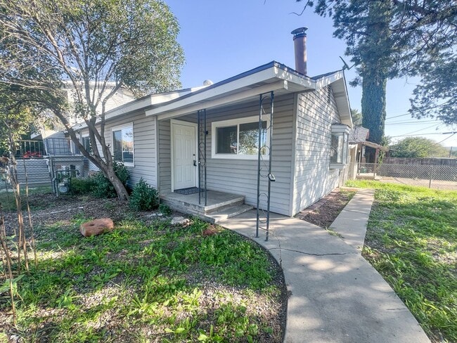 385 S 4th St in Camp Verde, AZ - Building Photo - Building Photo