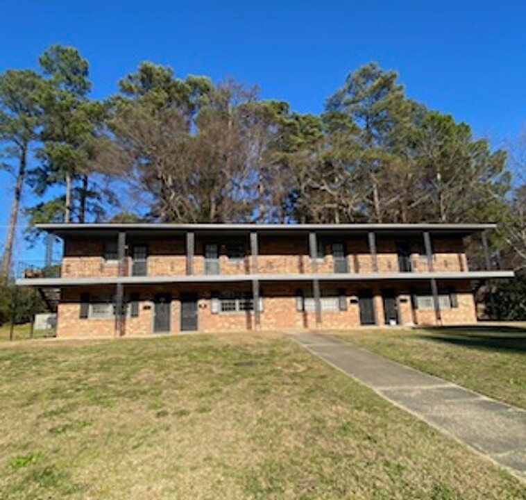 4206 S Dowfield Dr in Fayetteville, NC - Building Photo