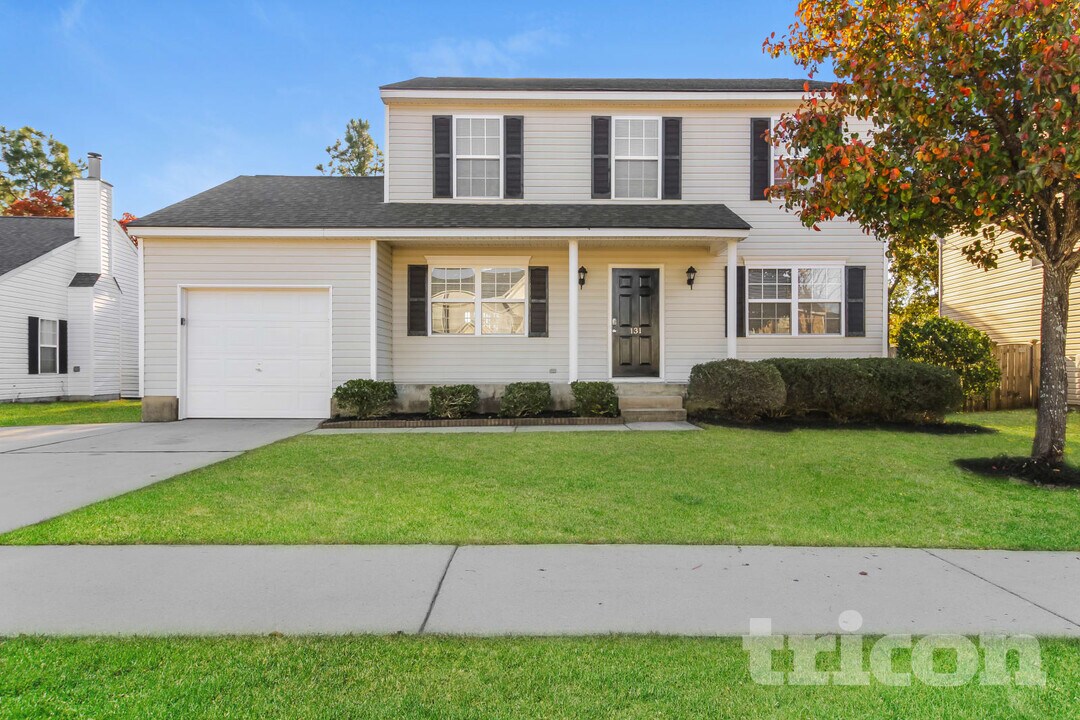 131 Quiet Grove Dr in Lexington, SC - Building Photo