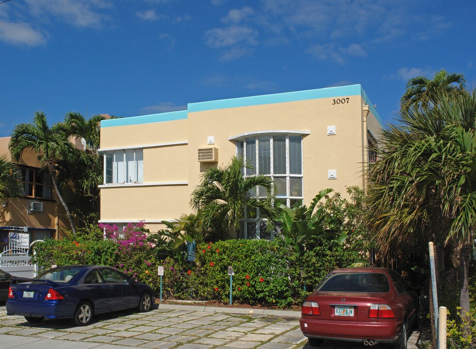 3007 Alhambra St in Fort Lauderdale, FL - Foto de edificio