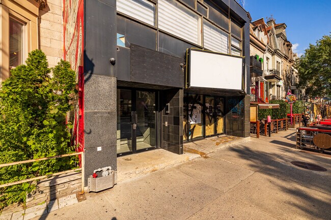 1755 Saint-Denis Rue in Montréal, QC - Building Photo - Building Photo
