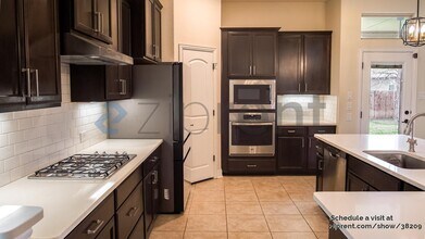 1000 Lancaster Dr in McKinney, TX - Building Photo - Building Photo