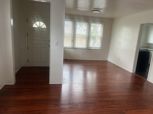 8505 S 3rd Ave in Inglewood, CA - Foto de edificio - Building Photo