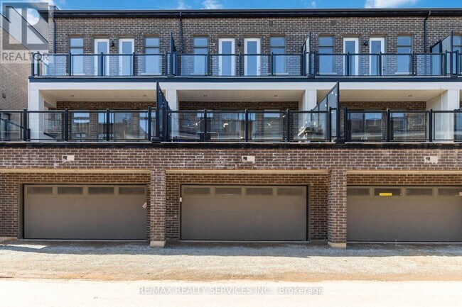 3051 Meadowridge Dr in Oakville, ON - Building Photo - Building Photo