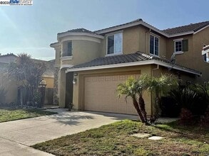 3017 Roslyn Dr in Modesto, CA - Building Photo - Building Photo