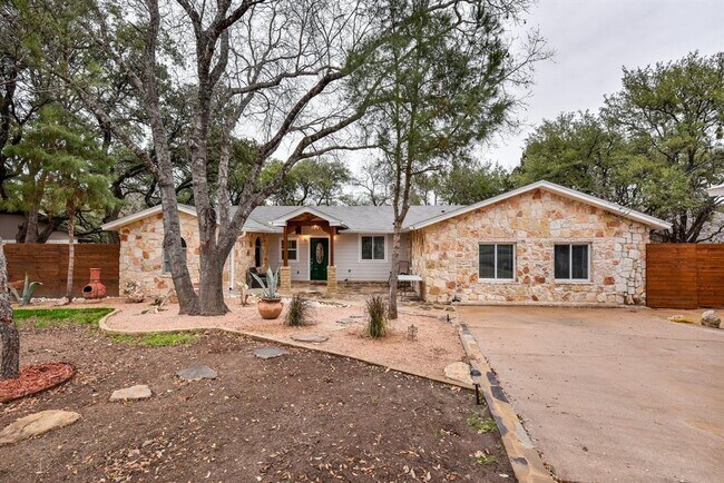 property at 404 S Mustang Ave