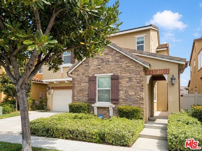 68 Revell Cir in Buena Park, CA - Building Photo - Building Photo