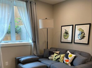 7105 N Atlantic Ave in Portland, OR - Building Photo - Building Photo