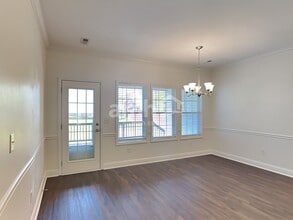 1311 Carmack Ct in Spring Hill, TN - Foto de edificio - Building Photo