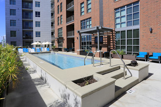 Sky Garden Apartments in Charleston, SC - Foto de edificio - Building Photo