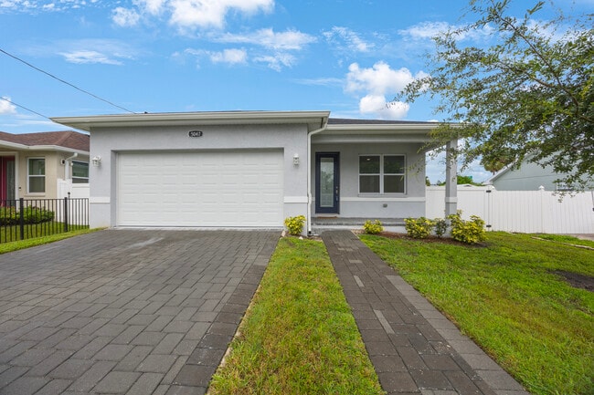 5047 23rd St N in St. Petersburg, FL - Building Photo - Building Photo