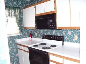275 Waterdown Dr in Fayetteville, NC - Building Photo - Building Photo