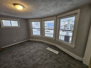 10602 Earle Ave in Cleveland, OH - Building Photo - Building Photo