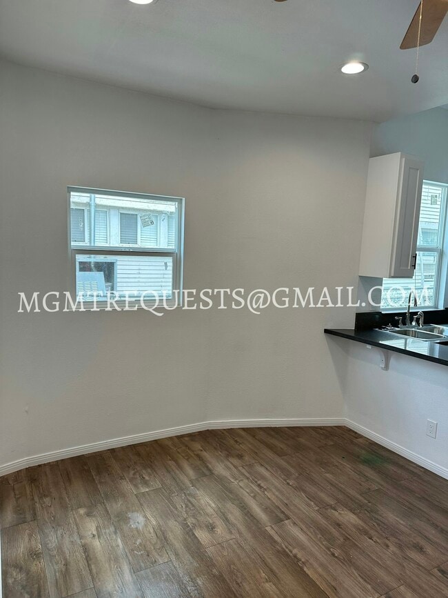 555 N La Cadena Dr in Colton, CA - Building Photo - Building Photo