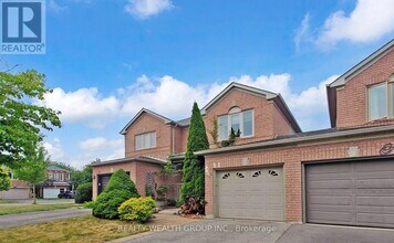 11 Birchcliffe Dr in Brampton, ON - Building Photo - Building Photo
