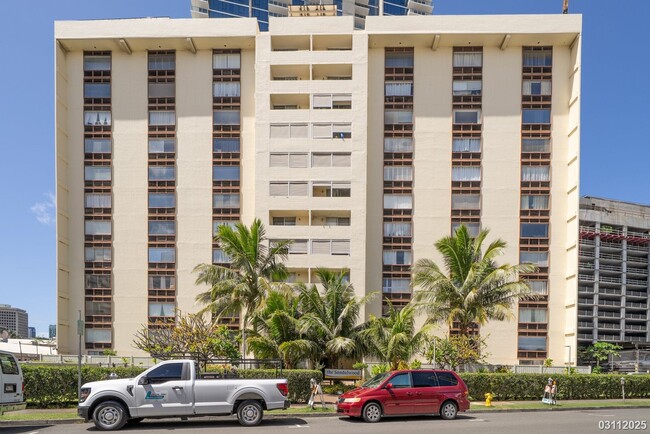 910 Ahana St in Honolulu, HI - Foto de edificio - Building Photo