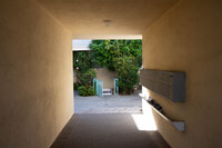 2828 3rd St in Santa Monica, CA - Building Photo - Building Photo