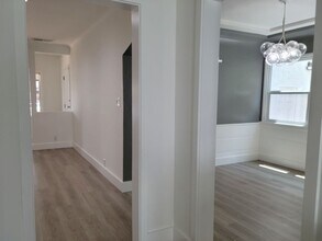 Stunning Remodeled 4 Bedroom House with Large Front Yard, Garage, Pool & Spa in Studio City!, Unit D103 in Los Angeles, CA - Building Photo - Building Photo