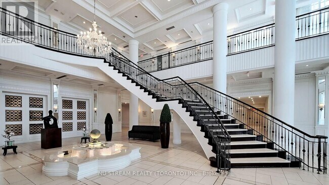 25 Greenview Ave in Toronto, ON - Building Photo - Building Photo