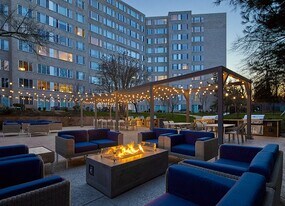 Shirlington House in Arlington, VA - Building Photo