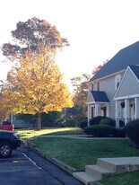 522 Twin Lakes Dr in Halifax, MA - Building Photo