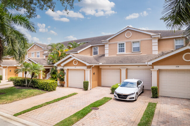 Marbella At Spanish Wells in Bonita Springs, FL - Foto de edificio - Building Photo