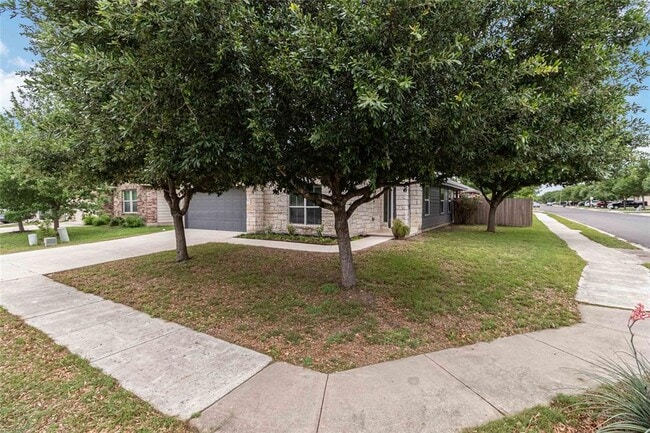 property at 421 Capistrano Dr
