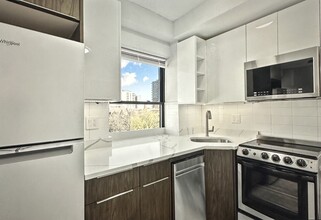 6022 N Winthrop Ave, Unit 3d in Chicago, IL - Foto de edificio - Building Photo