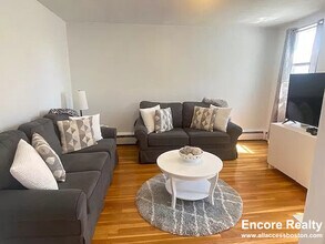 132 Emerson St, Unit 23 in Boston, MA - Building Photo - Building Photo