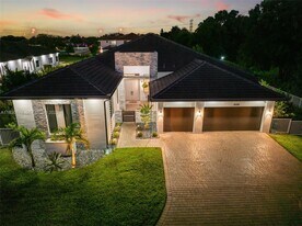 5000 SW 159th Ave in Southwest Ranches, FL - Building Photo