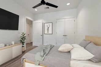 408 W 38th St-Unit -1-2 in Austin, TX - Building Photo - Building Photo