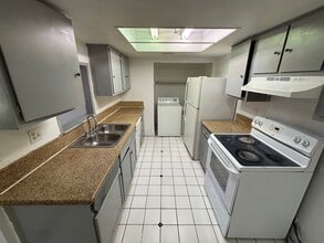 6991 Kepler Dr in Las Vegas, NV - Building Photo - Building Photo