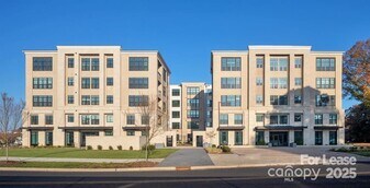 4220 Colony Plz Dr in Charlotte, NC - Building Photo