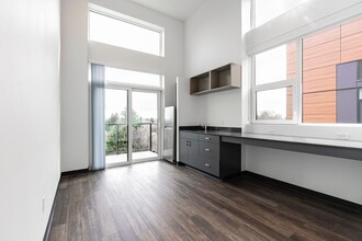 Zeal Lofts in Portland, OR - Foto de edificio - Interior Photo